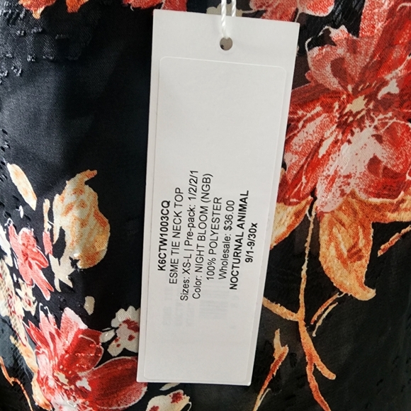 NWT Bishop + Young Sleeveless Floral Women's Blouse Top - Picture 6 of 8